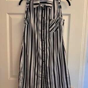 White House Black Market Xxs Black and White Striped Sleeveless Shirt EUC